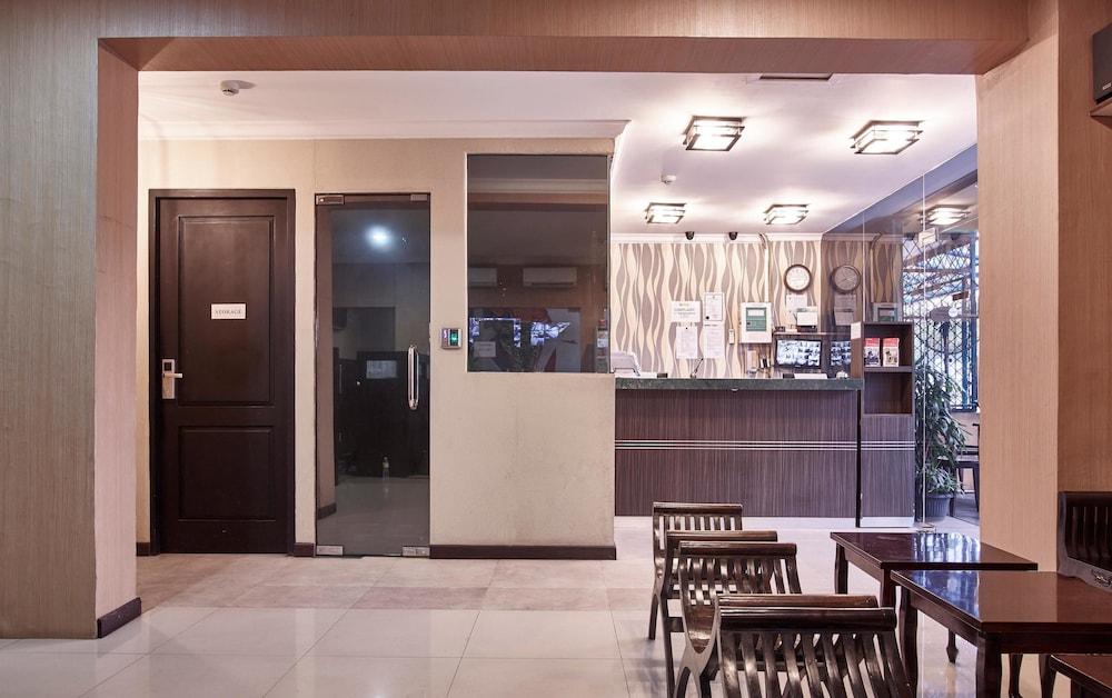 Twins Hotel Jakarta Exterior photo