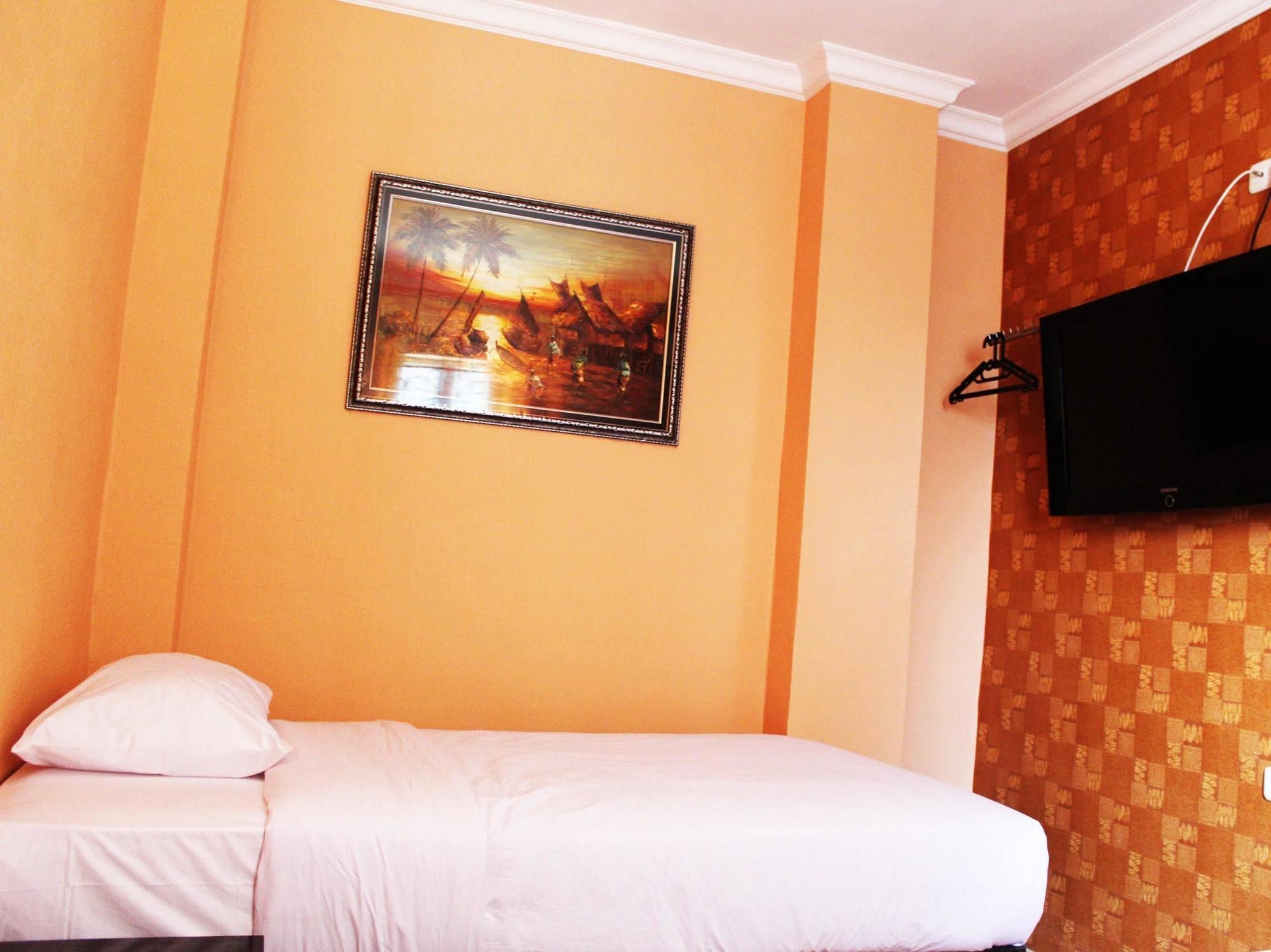 Twins Hotel Jakarta Exterior photo